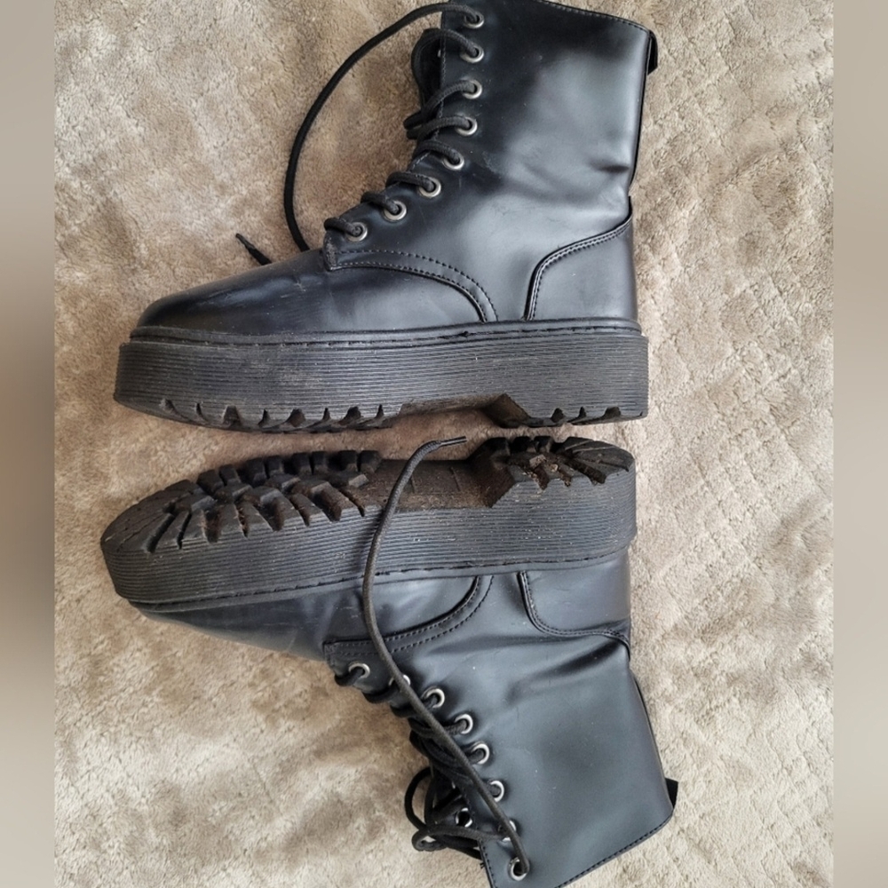 Seven‎ Dials Black Combat Boots Size 5.5